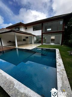 Sofisticação e Lazer em Praia do Forte: Casa de 5 Suítes com Piscina Espetacular no Ilha dos Pássaros