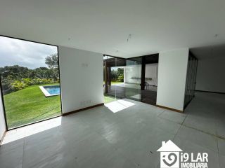 Luxo e Amplitude em Praia do Forte: Casa de 5 Suítes com 402m² no Exclusivo Ilha dos Pássaros