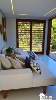 Refúgio de Luxo em Praia do Forte: Casa Design com 6 Suítes, Piscina de 65m² e Privacidade Absoluta