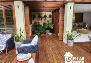 Refúgio de Luxo em Praia do Forte: Casa Design com 6 Suítes, Piscina de 65m² e Privacidade Absoluta