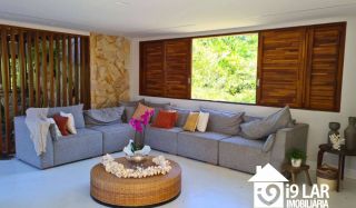 Refúgio de Luxo em Praia do Forte: Casa Design com 6 Suítes, Piscina de 65m² e Privacidade Absoluta