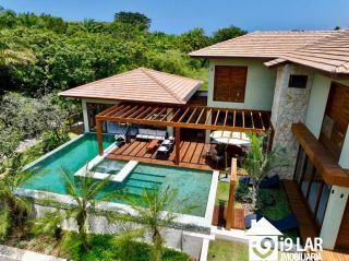 Refúgio de Luxo em Praia do Forte: Casa Design com 6 Suítes, Piscina de 65m² e Privacidade Absoluta