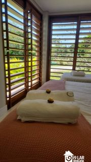 Refúgio de Luxo em Praia do Forte: Casa Design com 6 Suítes, Piscina de 65m² e Privacidade Absoluta