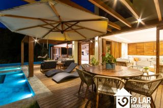 Refúgio de Luxo em Praia do Forte: Casa Design com 6 Suítes, Piscina de 65m² e Privacidade Absoluta