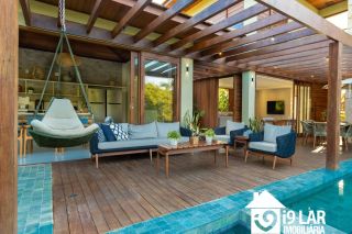 Refúgio de Luxo em Praia do Forte: Casa Design com 6 Suítes, Piscina de 65m² e Privacidade Absoluta