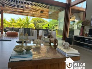 Seu Paraíso Particular em Praia do Forte: Casa Mobiliada e Decorada com 6 Suítes no Condomínio Piscinas Naturais