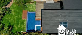 Seu Paraíso Particular em Praia do Forte: Casa Mobiliada e Decorada com 6 Suítes no Condomínio Piscinas Naturais