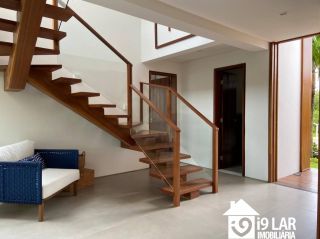 Seu Paraíso Particular em Praia do Forte: Casa Mobiliada e Decorada com 6 Suítes no Condomínio Piscinas Naturais