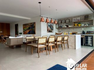 Seu Paraíso Particular em Praia do Forte: Casa Mobiliada e Decorada com 6 Suítes no Condomínio Piscinas Naturais