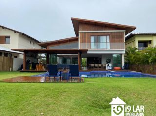 Seu Paraíso Particular em Praia do Forte: Casa Mobiliada e Decorada com 6 Suítes no Condomínio Piscinas Naturais