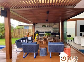 Seu Paraíso Particular em Praia do Forte: Casa Mobiliada e Decorada com 6 Suítes no Condomínio Piscinas Naturais