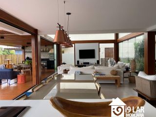 Seu Paraíso Particular em Praia do Forte: Casa Mobiliada e Decorada com 6 Suítes no Condomínio Piscinas Naturais