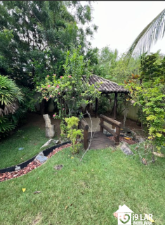 Sofisticação no Itaigara: Casa de Rua com 4 Suítes, Lazer Completo e Acabamento Premium