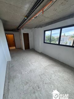 Sala Moderna no Horto Concept – 35m² com Ventilação Natural e Vaga | Venda e Aluguel.