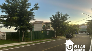 Oportunidade Única no Alphaville 2: Lote Alto, Nascente e com Projeto Aprovado