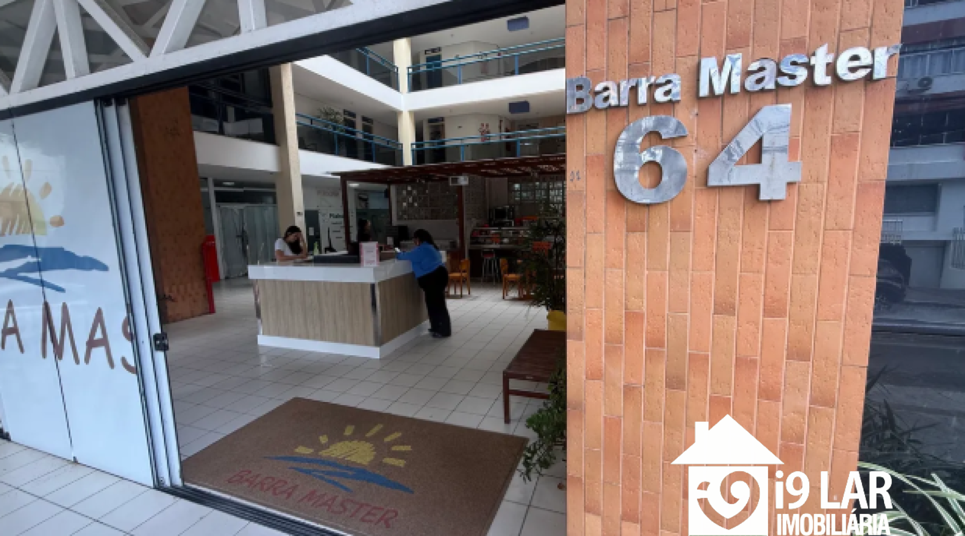 O Ponto Certo na Barra: Loja Térrea com Vitrine e Alta Visibilidade no Barra Master