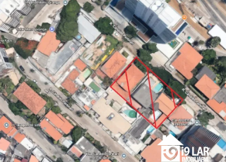 Oportunidade Única na Barra: Terreno de 1.260m² Ideal para Incorporação Residencial