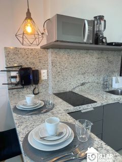 Invista a 50m do Mar em Itapuã: Studio Rentabilizado com Airbnb Superhost e Vista Panorâmica