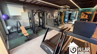 Studio Frente ao Morro do Cristo: 1/4 no Spot Barra com Vista e Projeto Sustentável