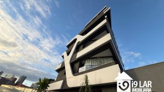 Studio Frente ao Morro do Cristo: 1/4 no Spot Barra com Vista e Projeto Sustentável