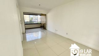 Conforto na Barra: 2/4 com Suíte, 2 Vagas e Infraestrutura