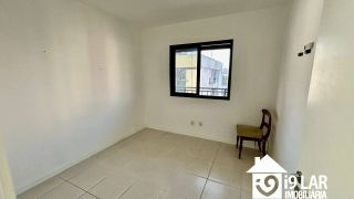 Conforto na Barra: 2/4 com Suíte, 2 Vagas e Infraestrutura