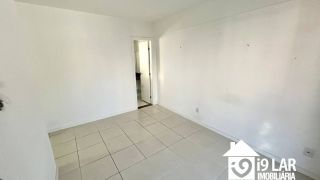 Conforto na Barra: 2/4 com Suíte, 2 Vagas e Infraestrutura