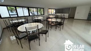 Conforto na Barra: 2/4 com Suíte, 2 Vagas e Infraestrutura