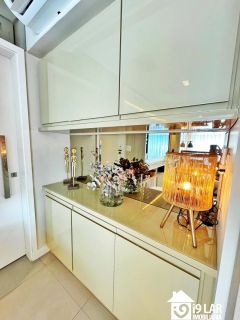 Alto Padrão em Alphaville I: 2 Suítes, 113m², Porteira Fechada no Palm Ville