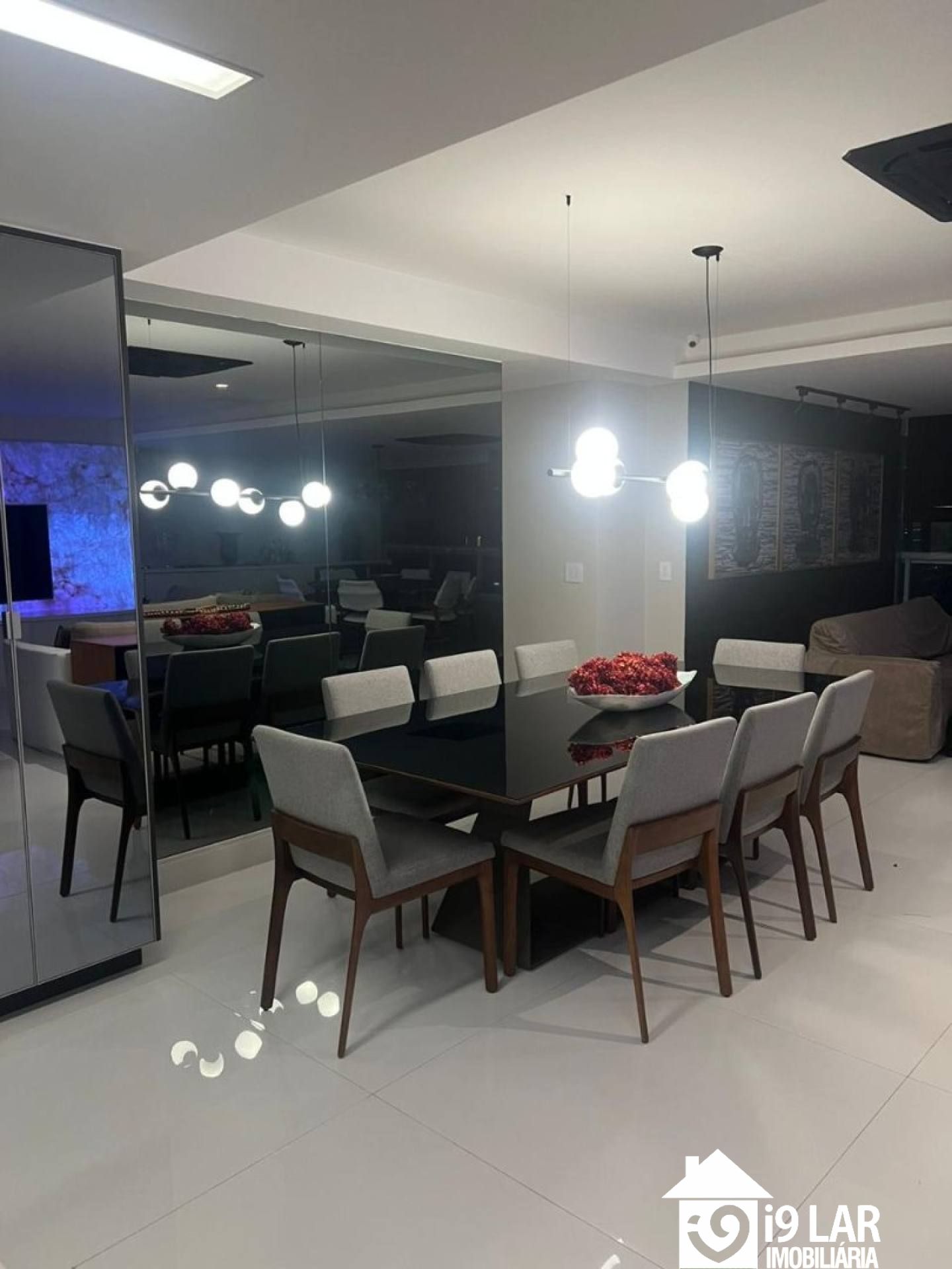 Luxo no Horto Florestal: 204m², 3 Suítes, Automação e 4 Vagas