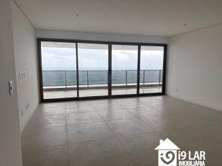 Alto Luxo na Barra: 4 Suítes, 210m² e Vista Privilegiada no Morro Ipiranga