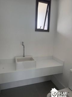 Alto Luxo na Barra: 4 Suítes, 210m² e Vista Privilegiada no Morro Ipiranga