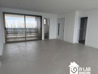 Alto Luxo na Barra: 4 Suítes, 210m² e Vista Privilegiada no Morro Ipiranga