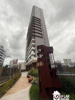 Alto Luxo na Barra: 4 Suítes, 210m² e Vista Privilegiada no Morro Ipiranga