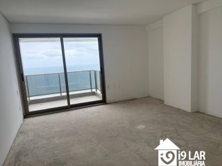 Alto Luxo na Barra: 4 Suítes, 210m² e Vista Privilegiada no Morro Ipiranga