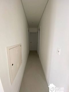 Alto Luxo na Barra: 4 Suítes, 210m² e Vista Privilegiada no Morro Ipiranga