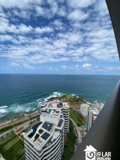 Alto Luxo na Barra: 4 Suítes, 210m² e Vista Privilegiada no Morro Ipiranga