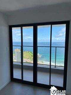 Apartamento 2 suítes na Barra com vista mar, andar alto e 2 vagas no Signature