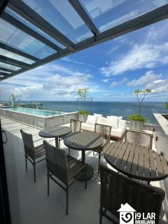 Apartamento 2 suítes na Barra com vista mar, andar alto e 2 vagas no Signature