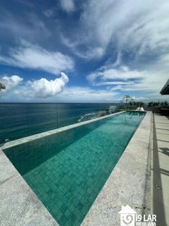 Apartamento 2 suítes na Barra com vista mar, andar alto e 2 vagas no Signature
