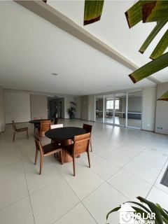 Apartamento 3/4 em Armação com 109m², 2 suítes e 3 vagas no Residencial Bahia Mar