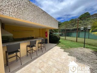 Casa 4/4 em condomínio fechado em Piatã, 374m², piscina, energia solar e 4 vagas