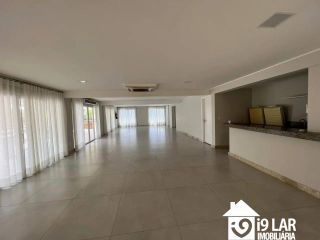 Casa 4/4 em condomínio fechado em Piatã, 374m², piscina, energia solar e 4 vagas