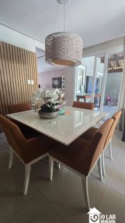 Casa 4/4 em condomínio fechado em Piatã, 374m², piscina, energia solar e 4 vagas
