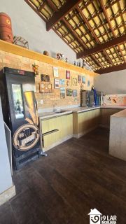 Casa 4/4 em condomínio fechado em Piatã, 374m², piscina, energia solar e 4 vagas