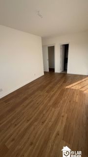 Casa 4 suítes no Alphaville Litoral Norte 2, 294m², pé-direito duplo, piscina e arquitetura moderna