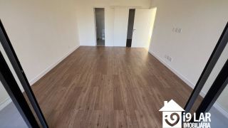 Casa 4 suítes no Alphaville Litoral Norte 2, 294m², pé-direito duplo, piscina e arquitetura moderna