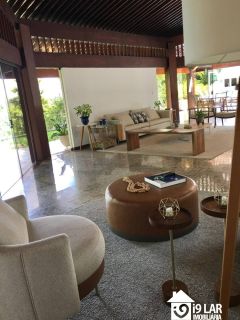 Casa 6/4 no Encontro das Águas com 900m² construídos, terreno de 5.400m², área verde e lazer completo