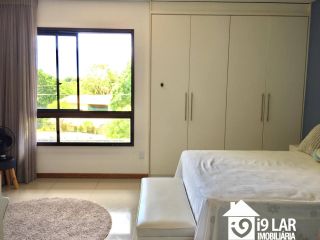 Casa 6/4 no Encontro das Águas com 900m² construídos, terreno de 5.400m², área verde e lazer completo