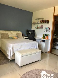 Casa 6/4 no Encontro das Águas com 900m² construídos, terreno de 5.400m², área verde e lazer completo
